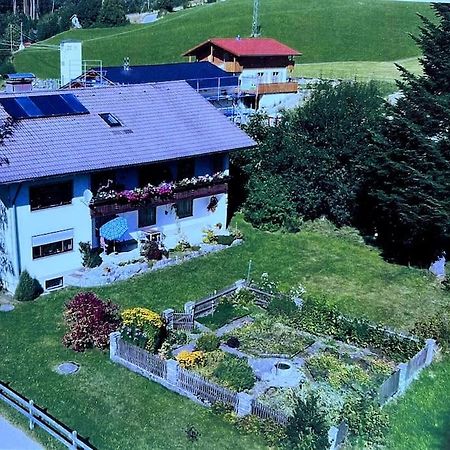 Schoene Unterkunft Mit Parkplatz Und Bikergarage Ohne Kueche Missen-Wilhams Exterior foto
